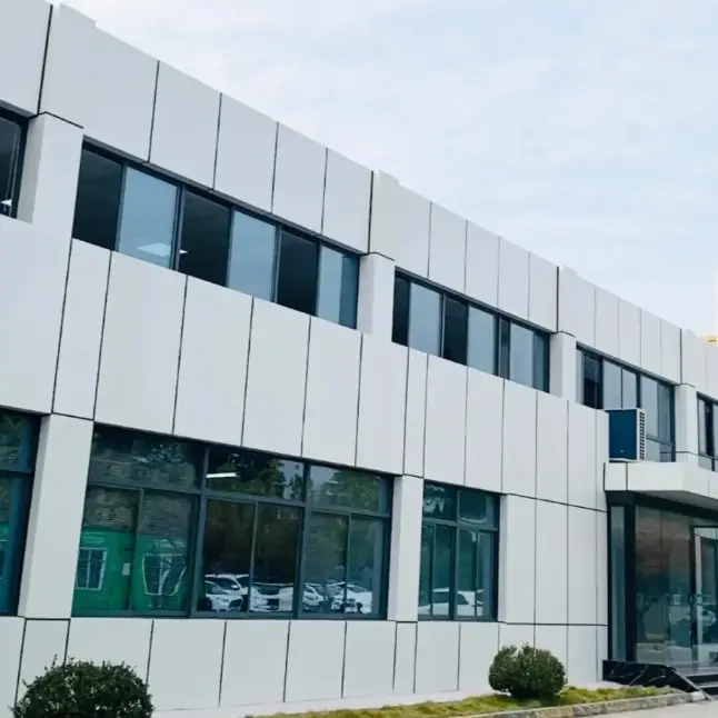 पारंपारिक फ्लॅट ॲल्युमिनियम सिंगल पॅनेल पडदा भिंती