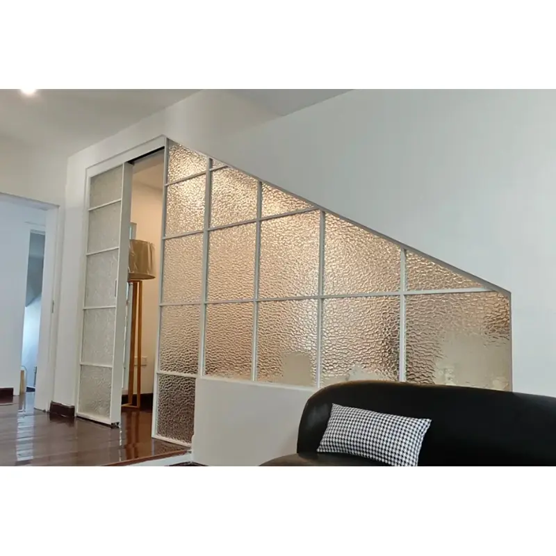 अनियमित आकाराचा काच