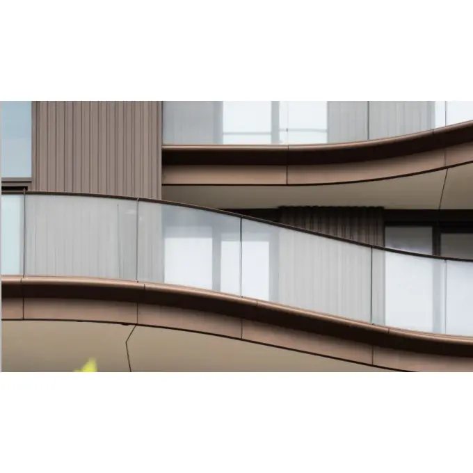 रेलिंगसाठी आकाराचा काच